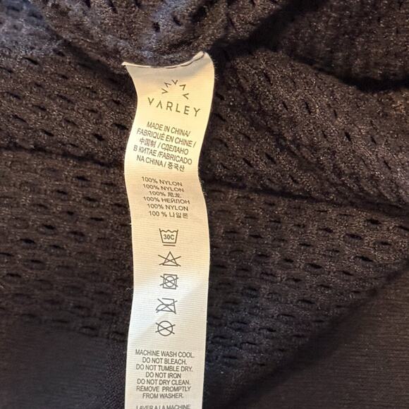 Varley Black Mesh Nylon Crop Top Womens S/M Athleisure Activewear NWOT - Picture 3 of 9